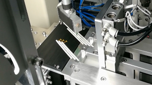 CCD机械臂定位抓取